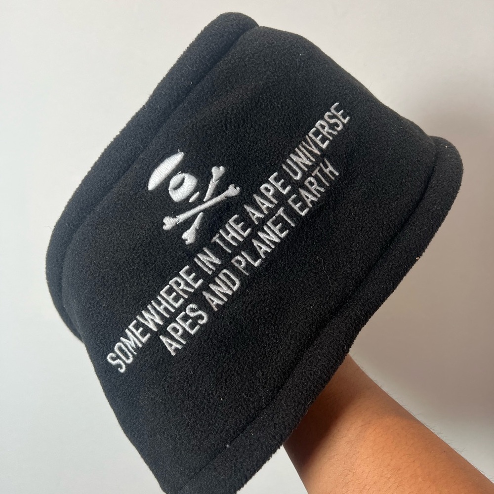 👕🌶 RARE Baape By Bathing Ape Embroidered Fleece Neck Warmer